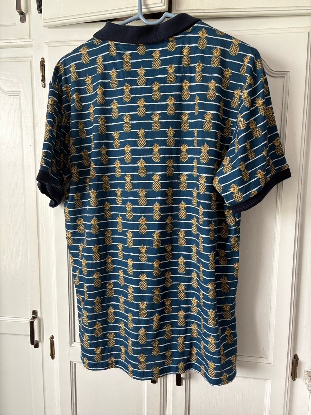 W5 Navy Polo with Gold Pineapple Print - Picture 5 of 5